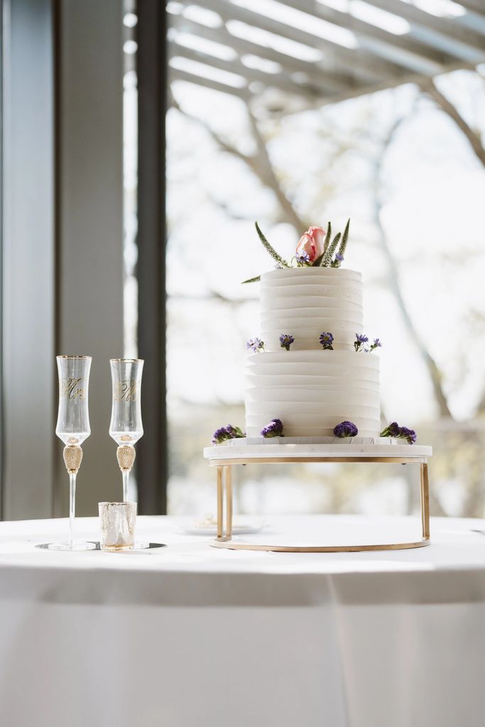 The reception, photograph 8 of 17